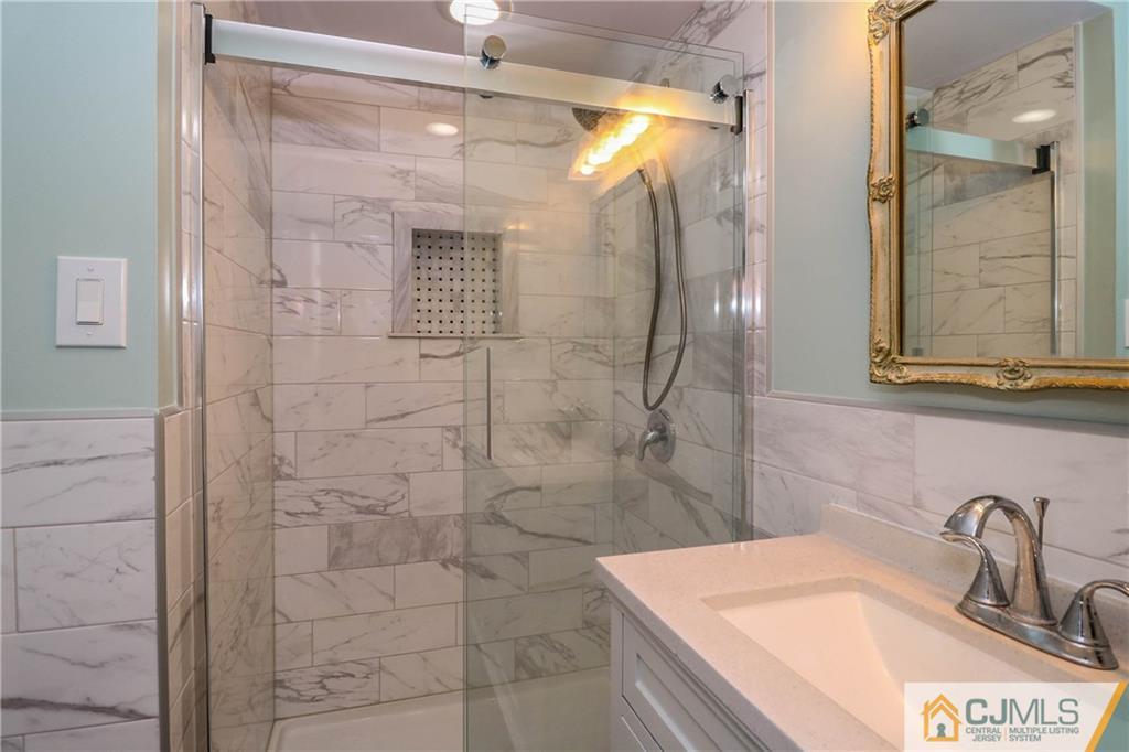 673 New Durham Road Metuchen, NJ 08840 - Photo 15 of 25 Gallery Image 15