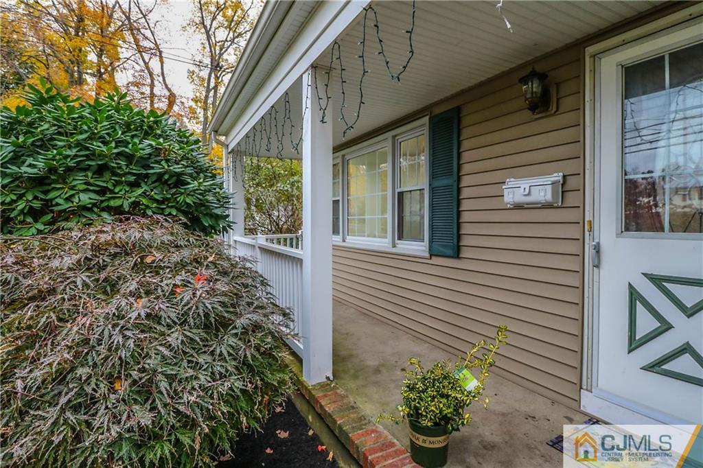 673 New Durham Road Metuchen, NJ 08840 - Photo 4 of 25 Gallery Image 4