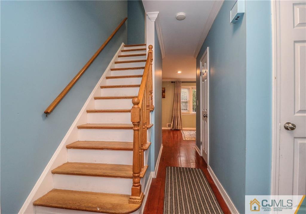 673 New Durham Road Metuchen, NJ 08840 - Photo 5 of 25 Gallery Image 5