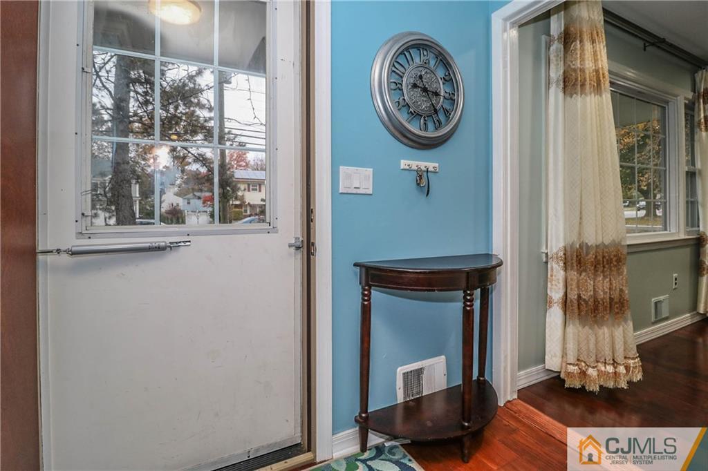 673 New Durham Road Metuchen, NJ 08840 - Photo 6 of 25 Gallery Image 6