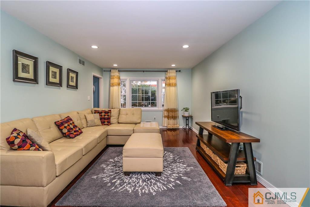 673 New Durham Road Metuchen, NJ 08840 - Photo 7 of 25 Gallery Image 7