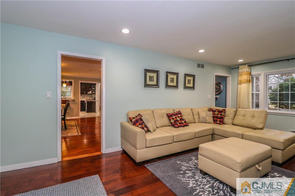 673 New Durham Road Metuchen, NJ 08840 - Photo 8 of 25 Gallery Image 8