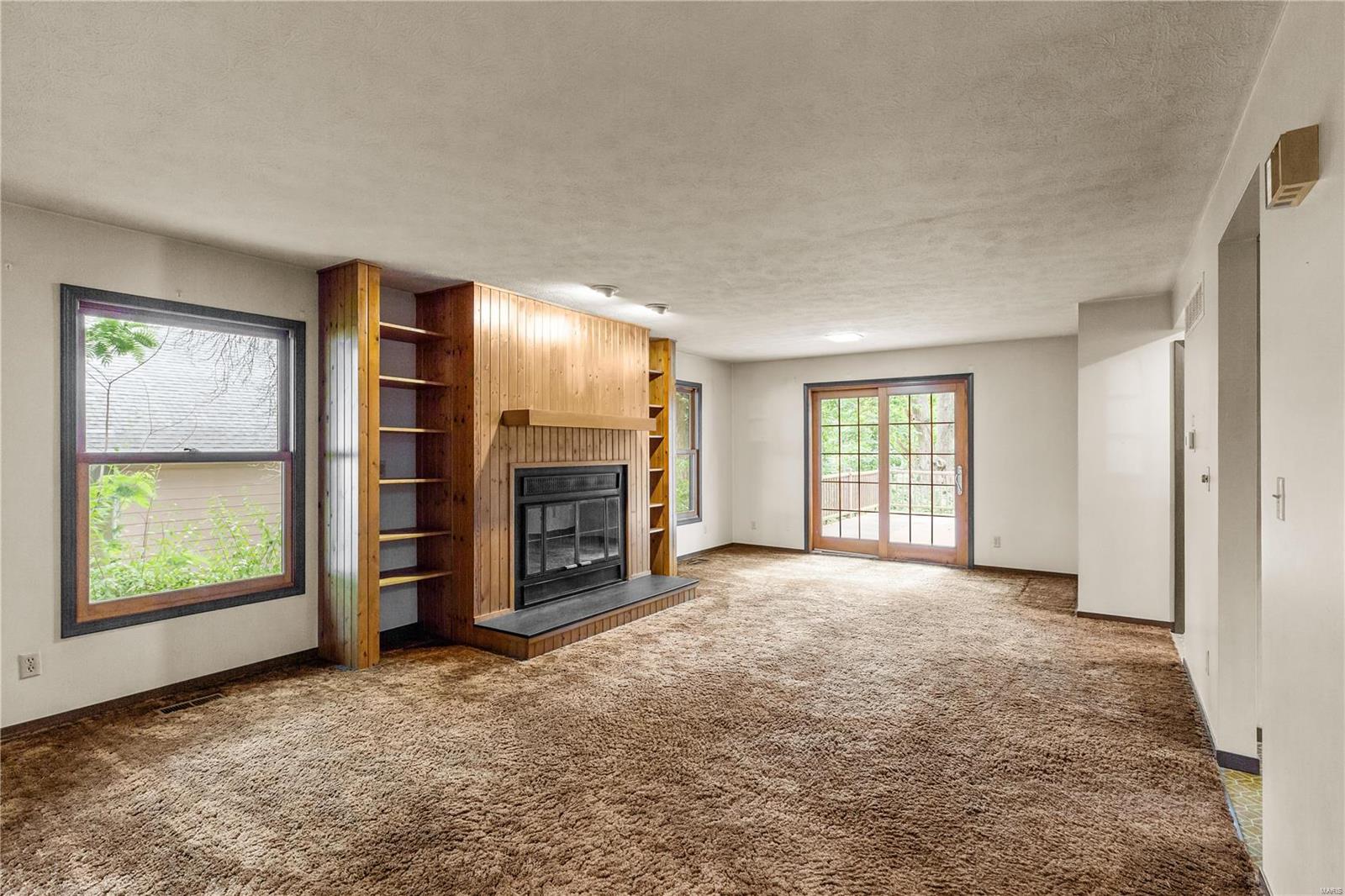 3008 Edwards Street Alton, IL 62002 - Photo 4 of 19 Gallery Image 4