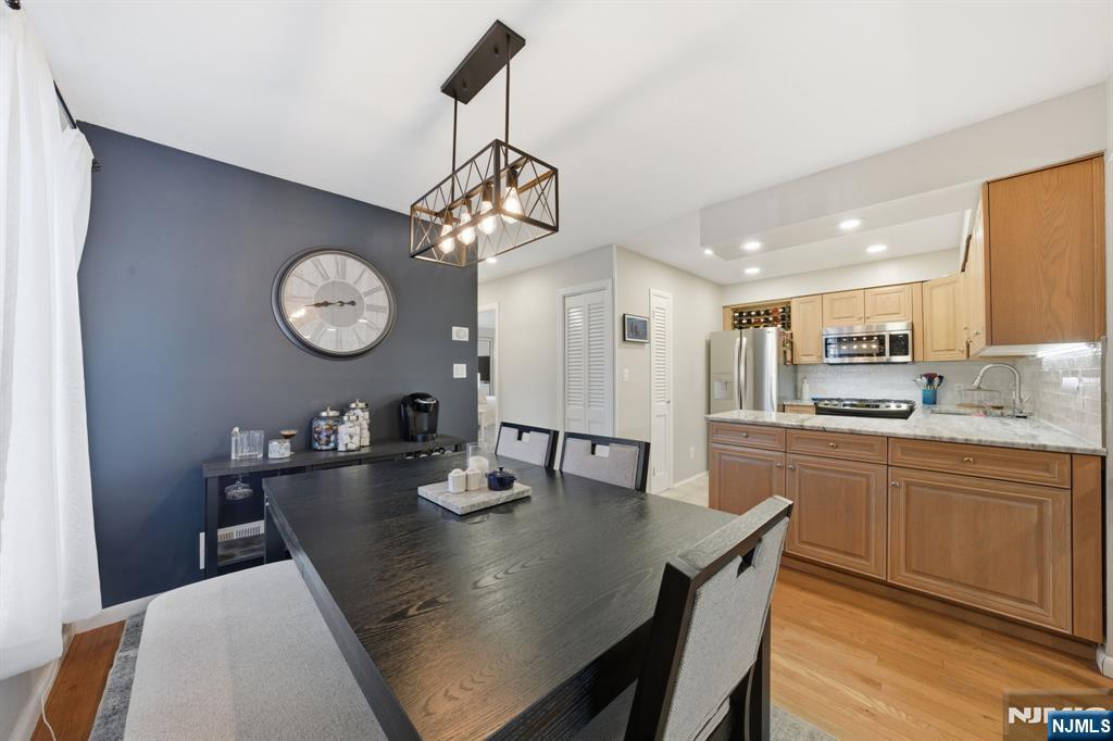 166 Sandcastle Key Secaucus, NJ 07094 - Photo 11 of 35
