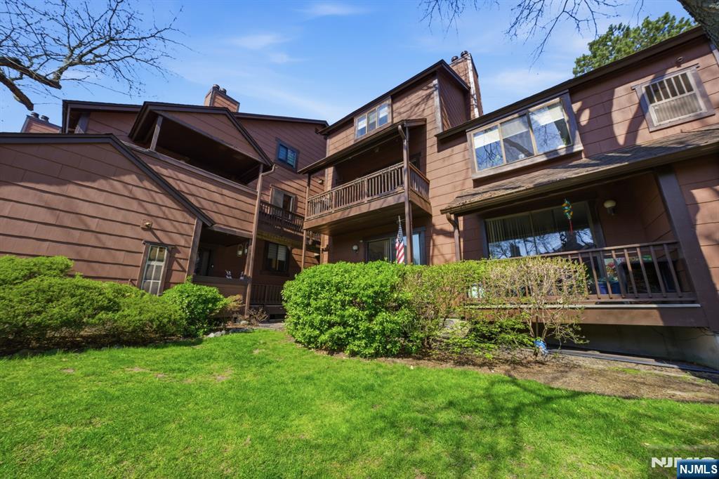 166 Sandcastle Key Secaucus, NJ 07094 - Photo 27 of 35