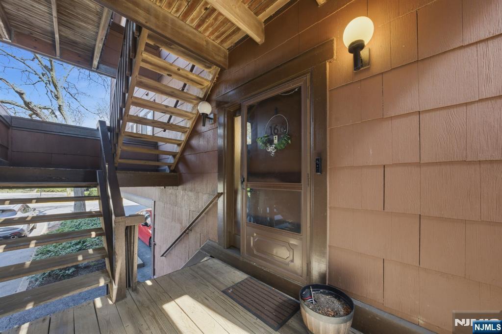 166 Sandcastle Key Secaucus, NJ 07094 - Photo 3 of 35