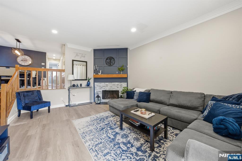 166 Sandcastle Key Secaucus, NJ 07094 - Photo 5 of 35