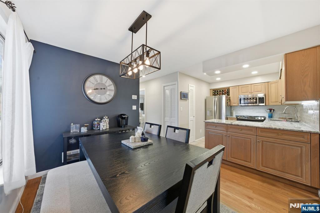 166 Sandcastle Key Secaucus, NJ 07094 - Photo 8 of 35