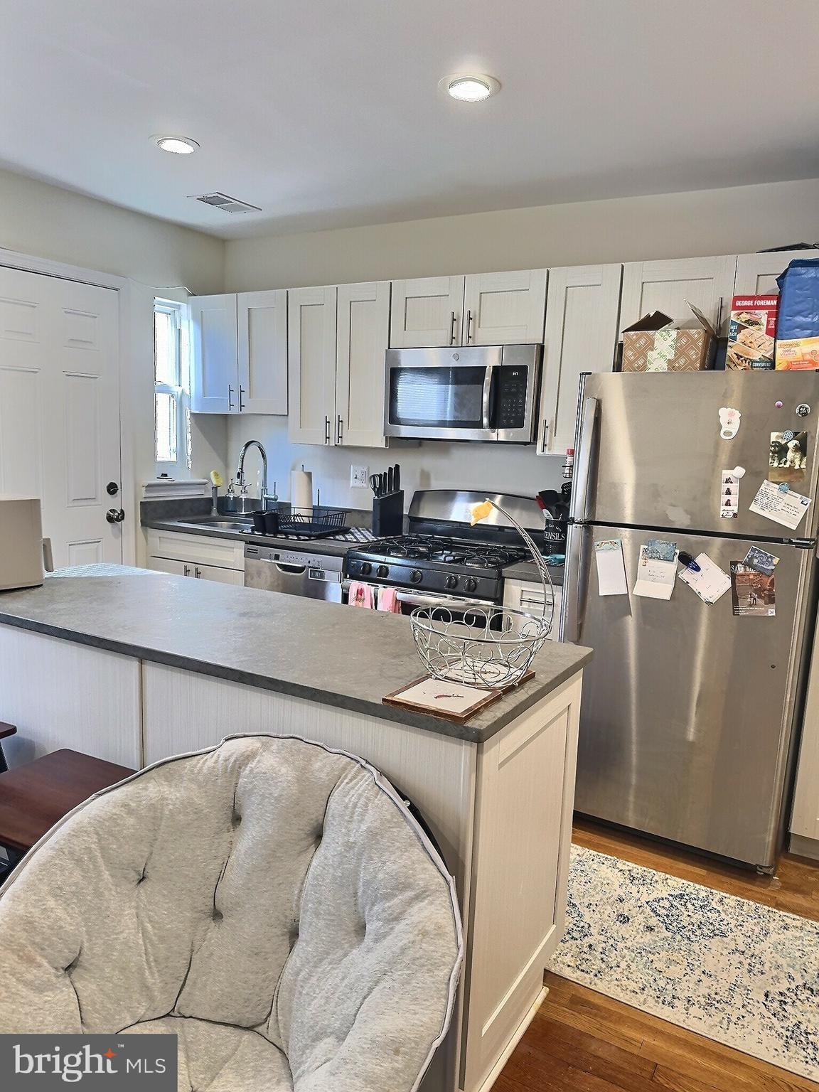 332 19th Street Northeast Washington, DC 20002 - Photo 8 of 12