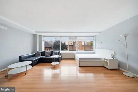 $355,000 | 922 24th Street Northwest, Unit 312, Washington, DC 20037