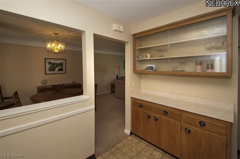 4401 Urban Road Cleveland, OH 44121 - Photo 6 of 24