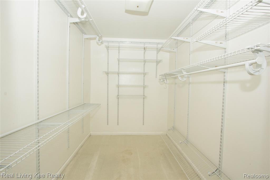 1673 Riverside Drive, Unit 6 Rochester Hills, MI 48309 - Photo 11 of 20
