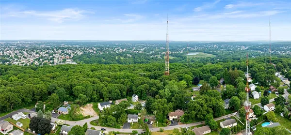 $1 | 0 Ipswich Street, Johnston, RI 02919