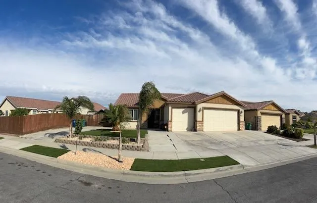 a view of a house with entertaining space