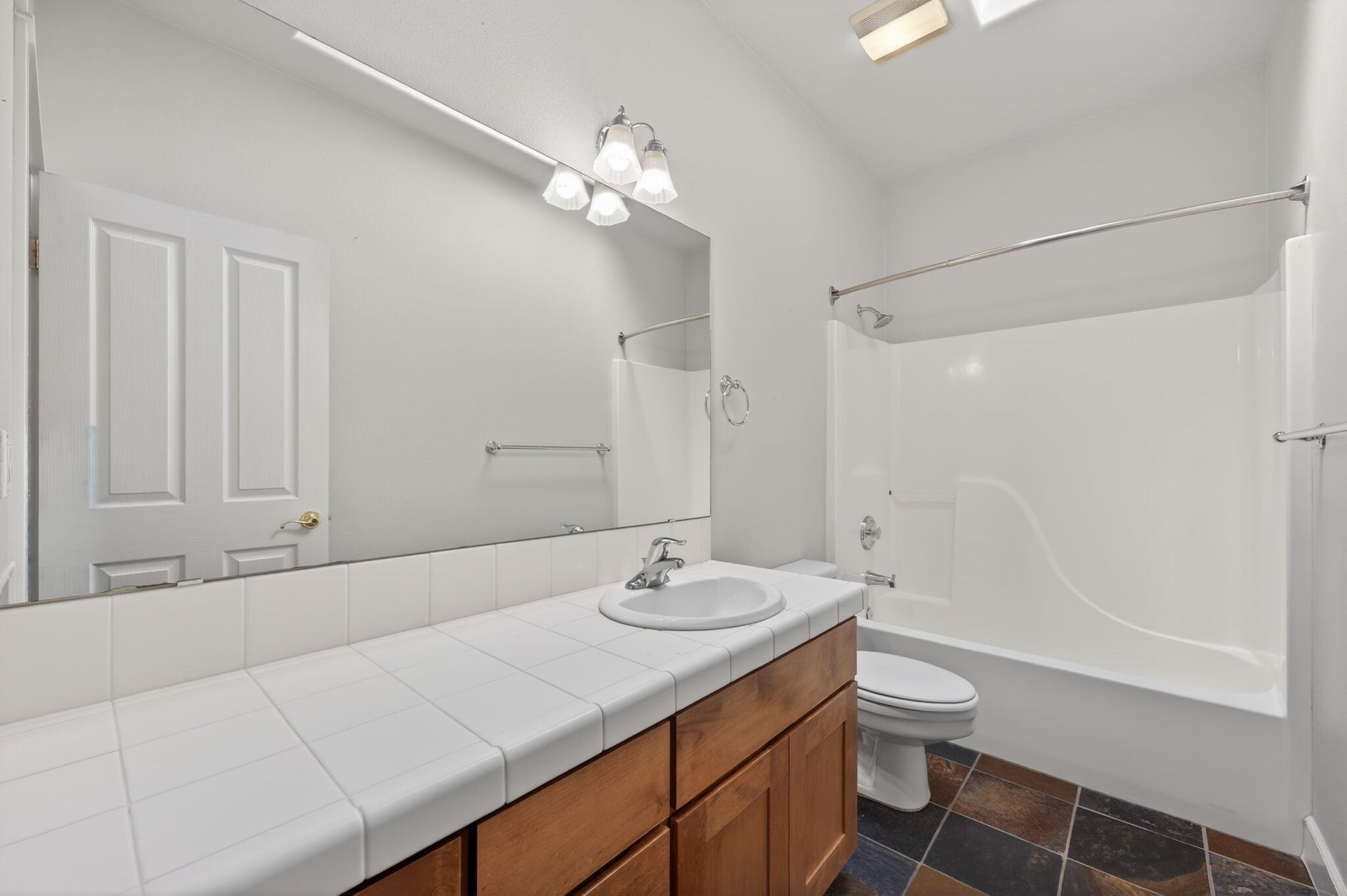 2436 Northwest Awbrey Road Bend, OR 97703 - Photo 30 of 36 Gallery Image 30