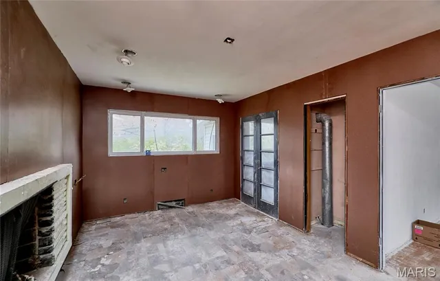 $269,900 | 8641 Mayflower Court, St. Louis, MO 63132