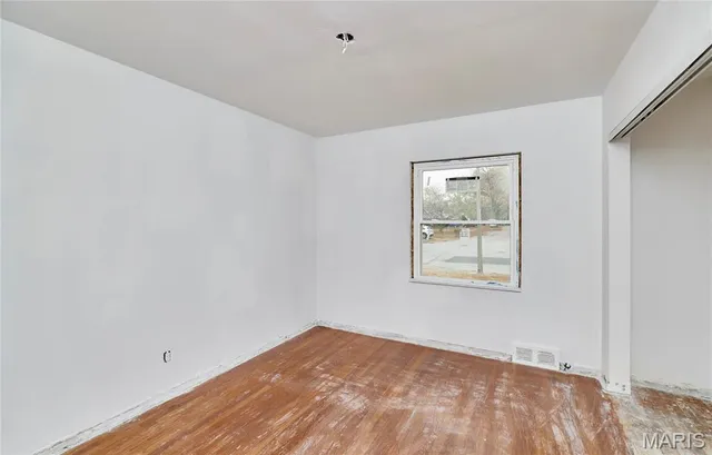 $269,900 | 8641 Mayflower Court, St. Louis, MO 63132