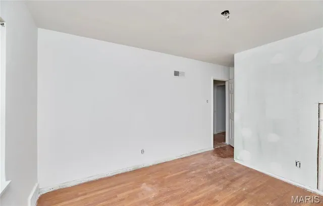 $269,900 | 8641 Mayflower Court, St. Louis, MO 63132