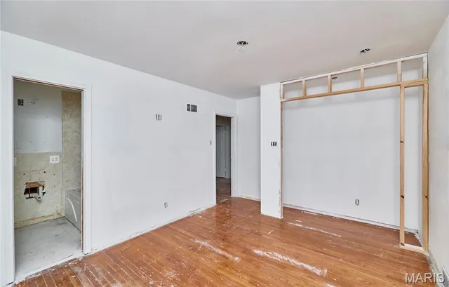 $269,900 | 8641 Mayflower Court, St. Louis, MO 63132