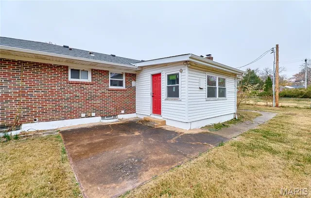 $269,900 | 8641 Mayflower Court, St. Louis, MO 63132