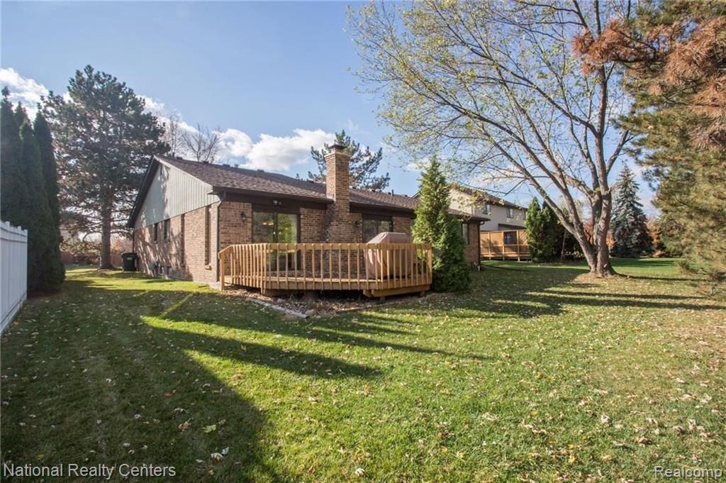 384 Prospect Drive Rochester Hills, MI 48307 - Photo 28 of 32