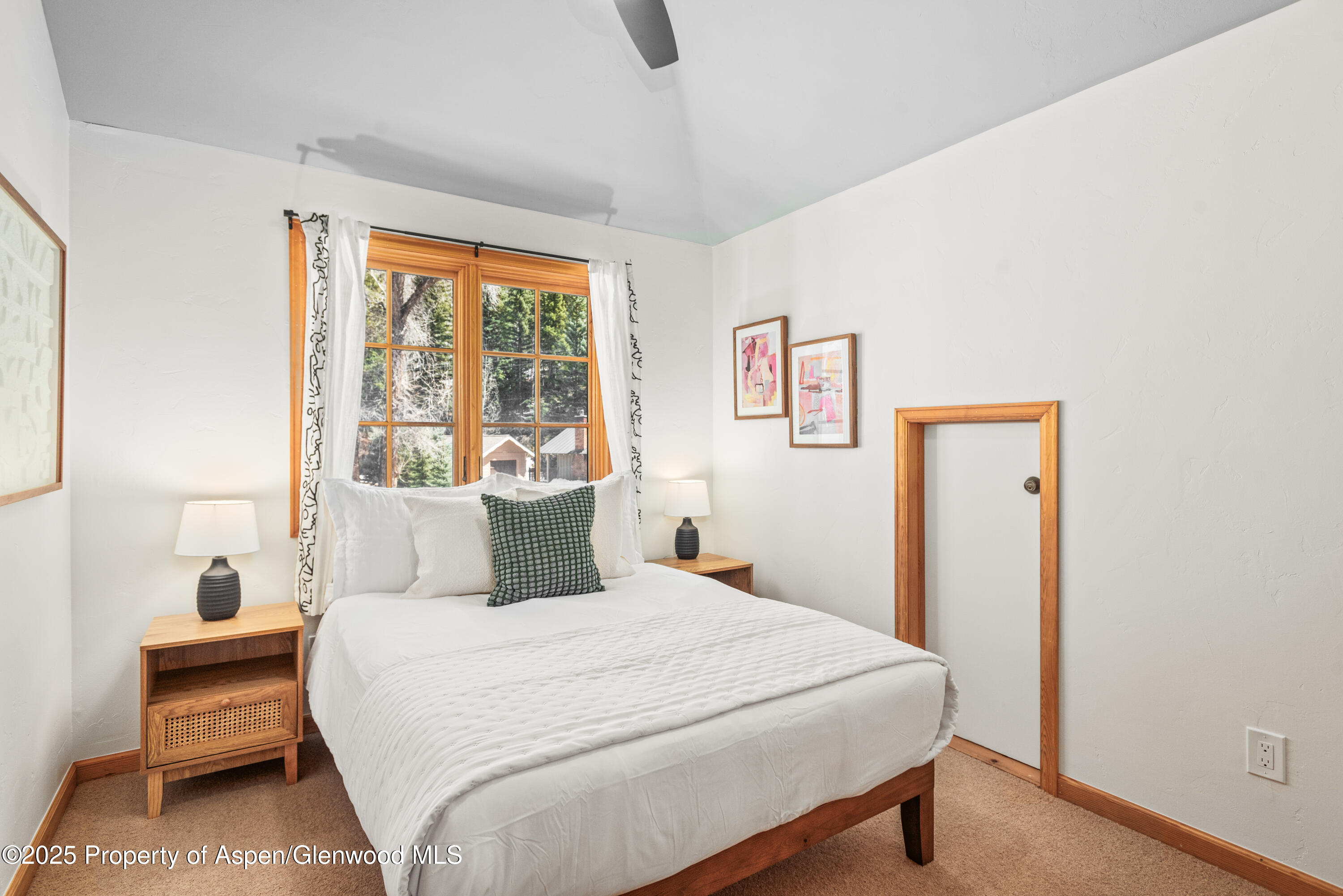 385 Redstone Boulevard, Unit UPPR Redstone, CO 81623 - Photo 12 of 21 01-12-12-835RedstoneBlvd_24040212