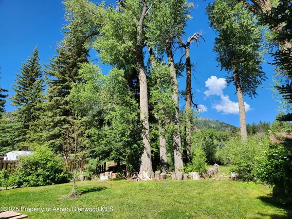 $3,300 | 385 Redstone Boulevard, Unit UPPR, Redstone, CO 81623