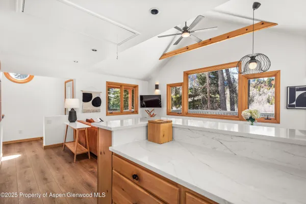 $3,300 | 385 Redstone Boulevard, Unit UPPR, Redstone, CO 81623