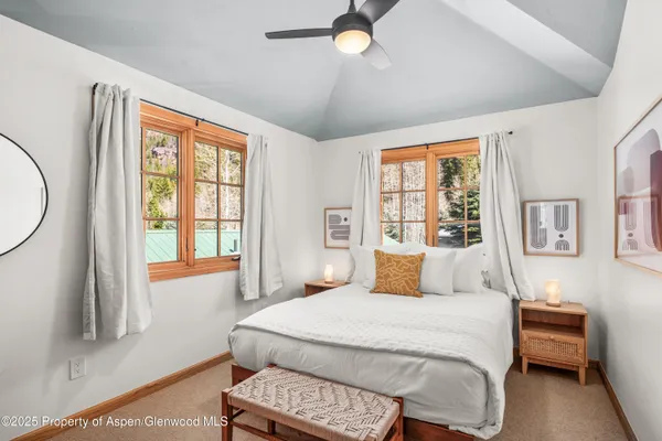 $3,300 | 385 Redstone Boulevard, Unit UPPR, Redstone, CO 81623