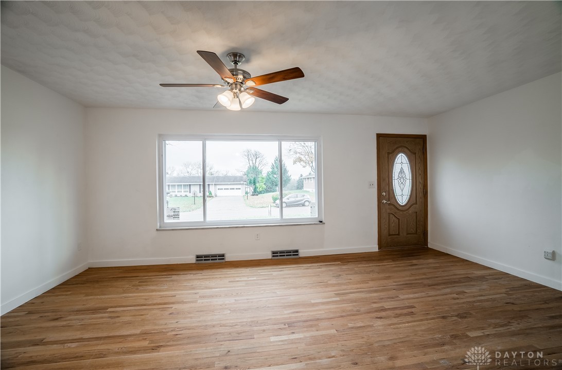 2630 Brookview Road Troy, OH 45373 - Photo 14 of 31 Living Room