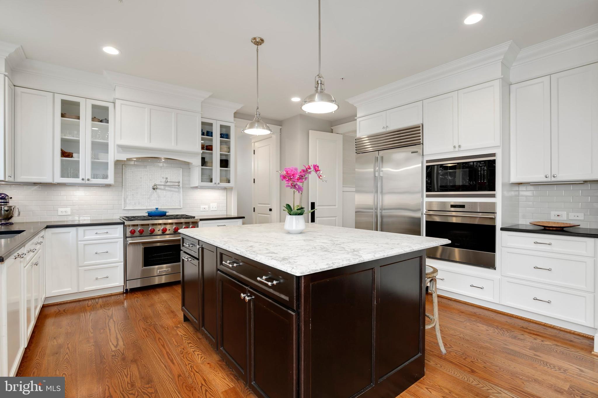 4517 Fairfield Drive Bethesda, MD 20814 - Photo 9 of 46