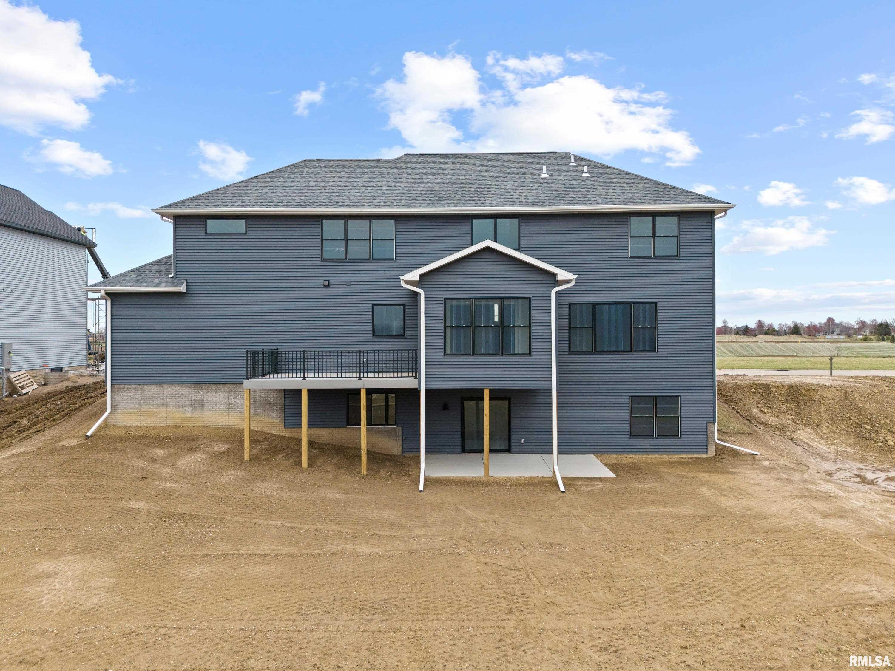 6578 Cardinal Road Bettendorf, IA 52722 - Photo 3 of 45 Gallery Image 3