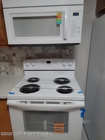 $1,650 | 139 Snowshoe Court, Unit 201, Mount Pocono, PA 18344