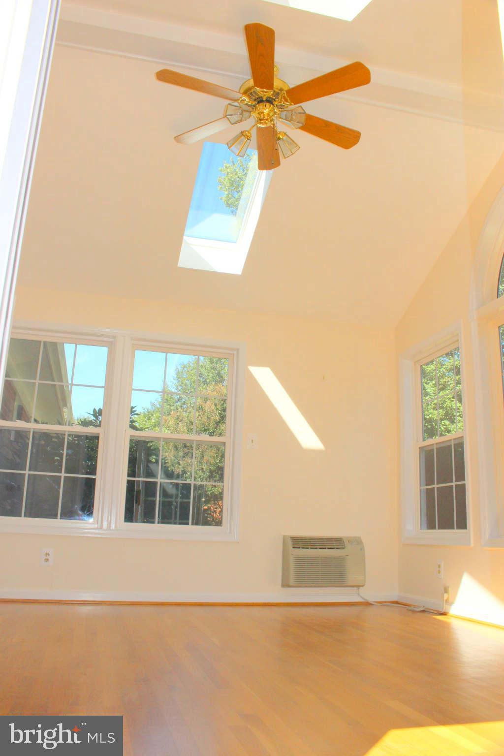5003 Rhoades Place Alexandria, VA 22304 - Photo 12 of 30 Interior (General)