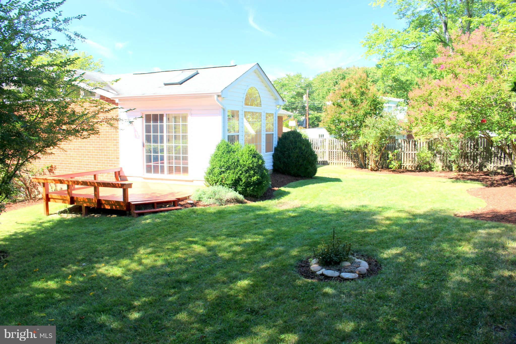 5003 Rhoades Place Alexandria, VA 22304 - Photo 26 of 30 Exterior (Rear)