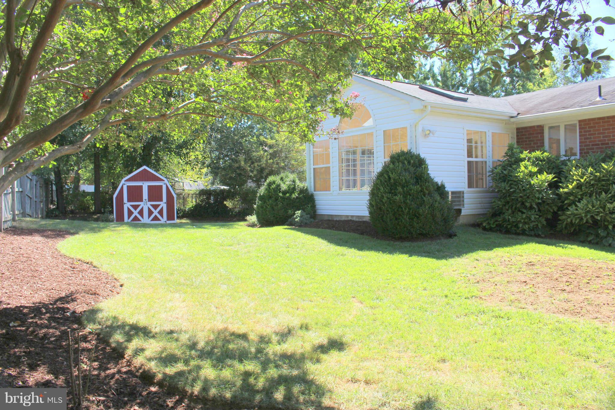 5003 Rhoades Place Alexandria, VA 22304 - Photo 28 of 30 Exterior (Rear)