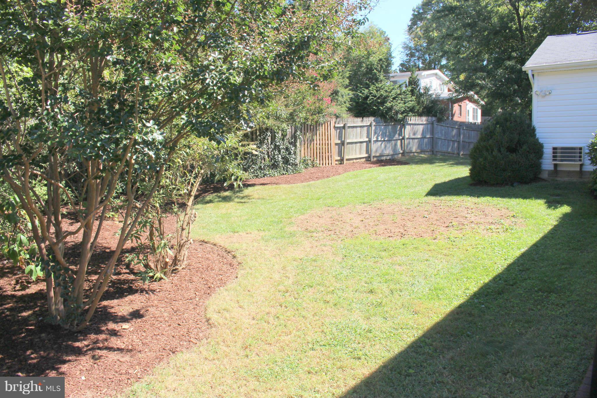 5003 Rhoades Place Alexandria, VA 22304 - Photo 29 of 30 Exterior (Rear)