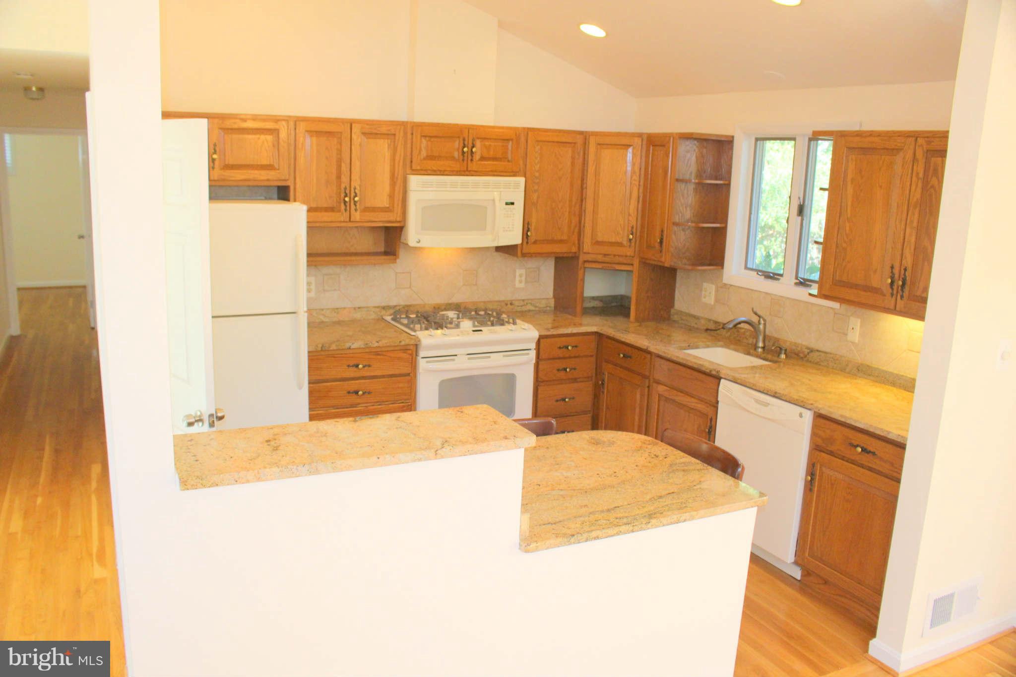 5003 Rhoades Place Alexandria, VA 22304 - Photo 8 of 30 Kitchen