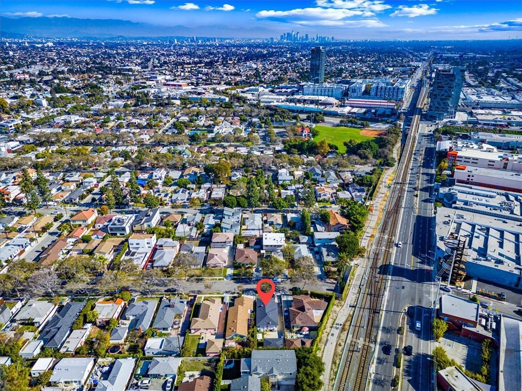 3443 Sherbourne Drive Culver City, CA 90232 - Photo 20 of 21 a view of a city