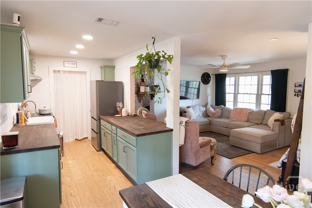 2329 East 42nd Street Savannah, GA 31404 - Photo 7 of 38