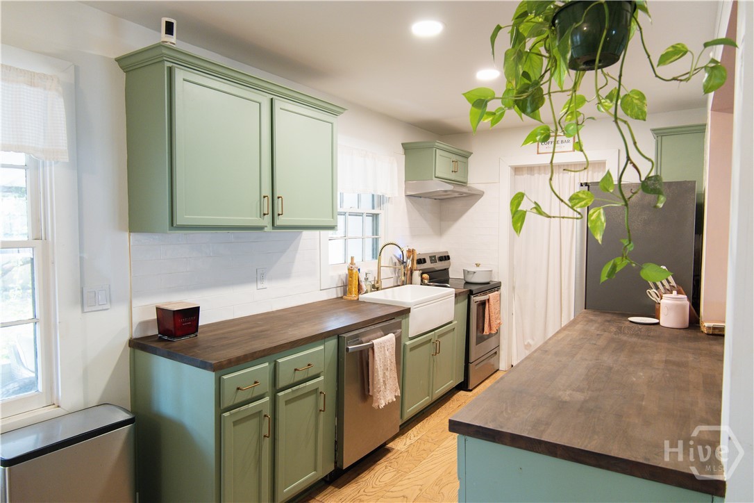 2329 East 42nd Street Savannah, GA 31404 - Photo 8 of 38