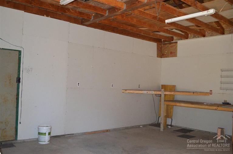 16054 Strawn Road La Pine, OR 97739 - Photo 19 of 22 Additional Photo
