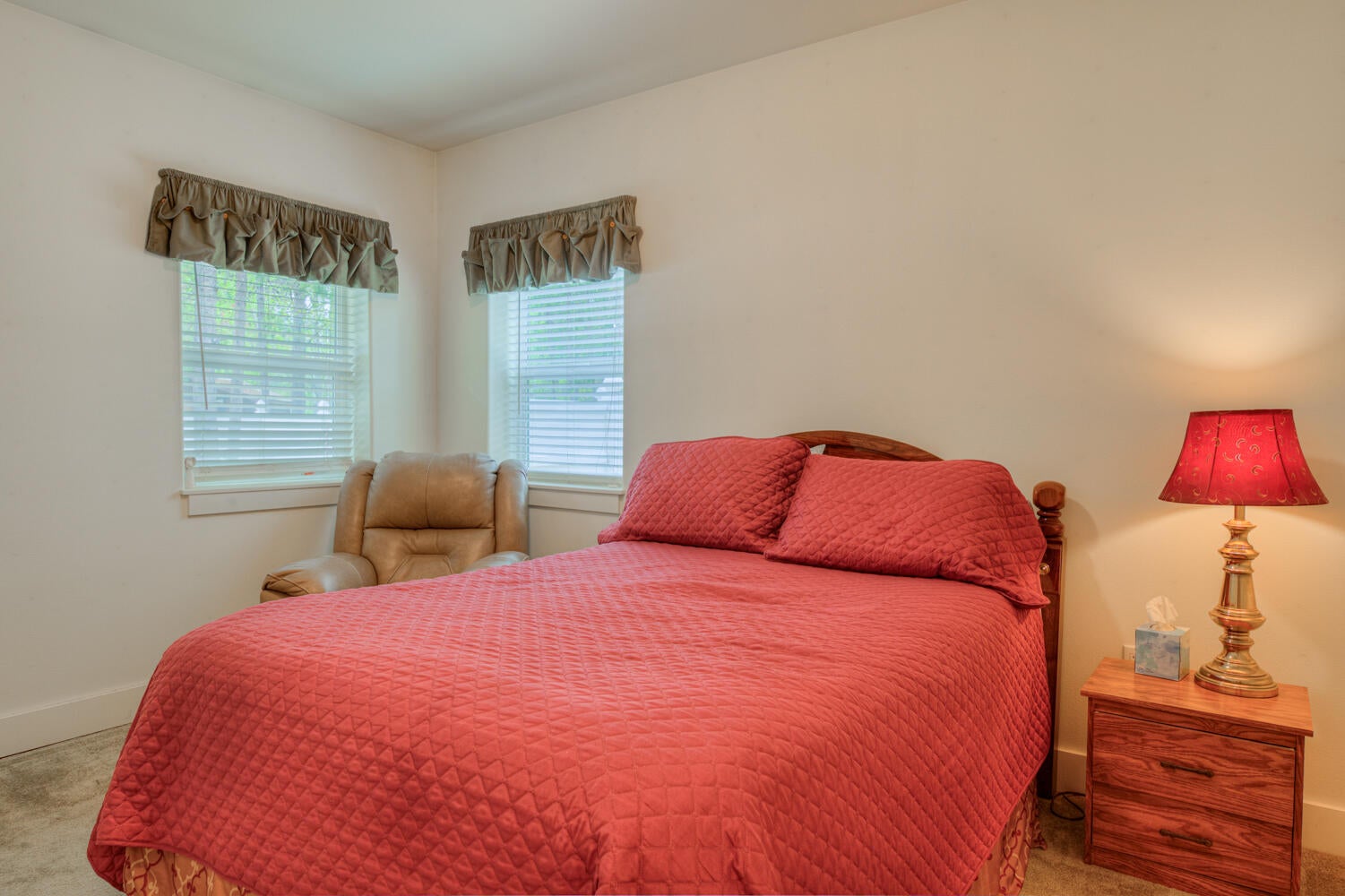 55819 Osprey Road Bend, OR 97707 - Photo 13 of 33 55819 Osprey Rd., Sunriver, OR - 23