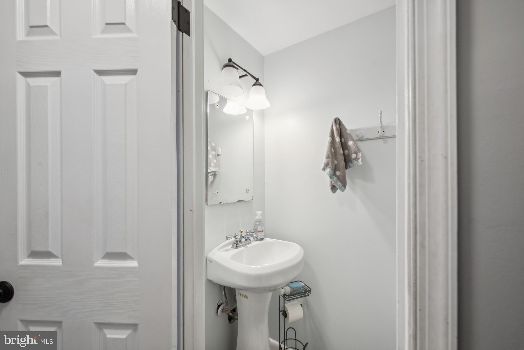 181 Arundel Road Pasadena, MD 21122 - Photo 13 of 23 Gallery Image 13