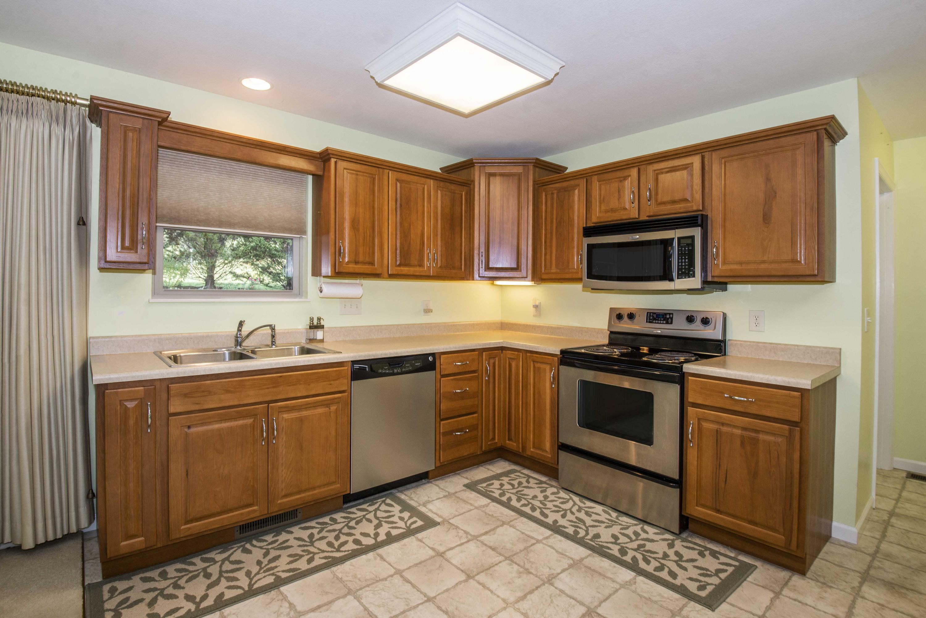 123 Cascade Lane Oak Ridge, TN 37830 - Photo 3 of 37 Ktichen 1_1