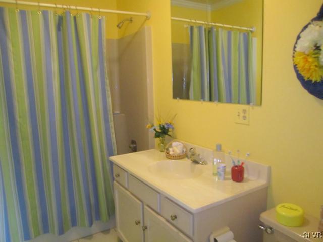 176 Springhouse Road Allentown, PA 18104 - Photo 17 of 23 Gallery Image 17