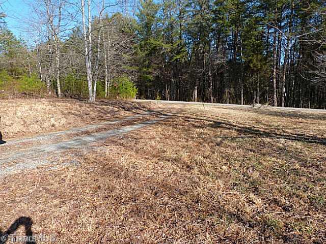 410 Wiley Royal Road Elkin, NC 28621 - Photo 6 of 12 View.