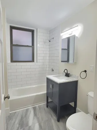 $2,700 | 1386 Beacon Street, Unit 6, Brookline, MA 02446