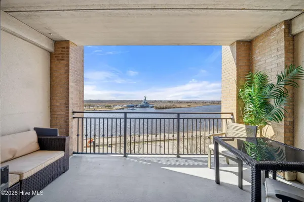 $399,000 | 106 North Water Street, Unit STE 708, Wilmington, NC 28401