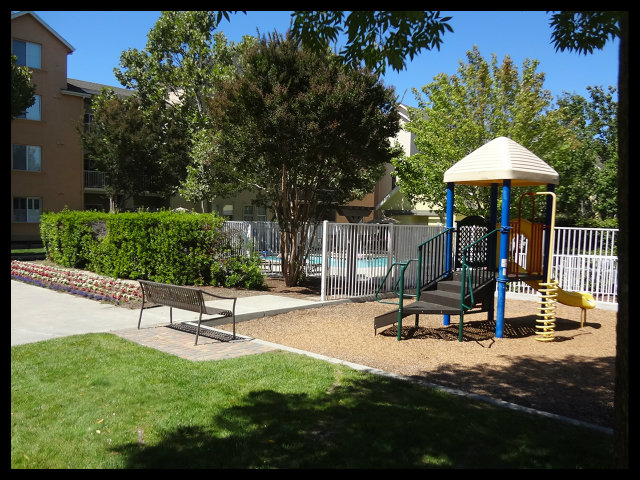 106 Pacchetti Way Mountain View, CA 94040 - Photo 9 of 10